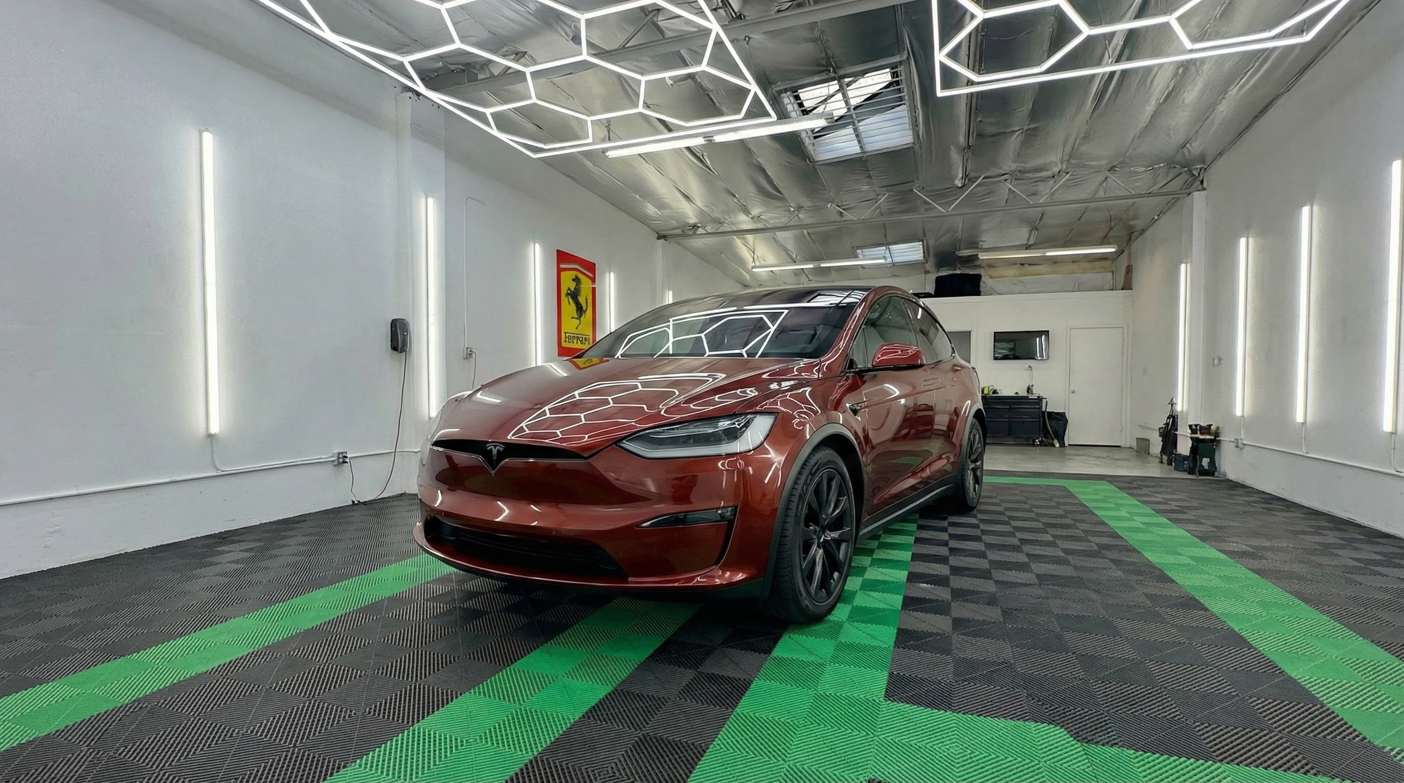 TESLA MODEL X